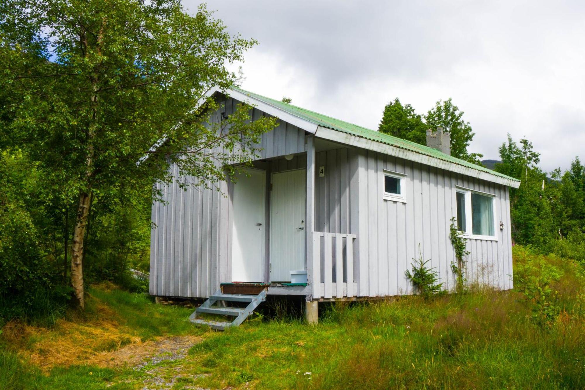 Smordal Hytteutleie Og Camping Hotel Nordfjordeid Bagian luar foto